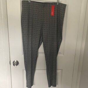 Gray Checkered Women’s leggings